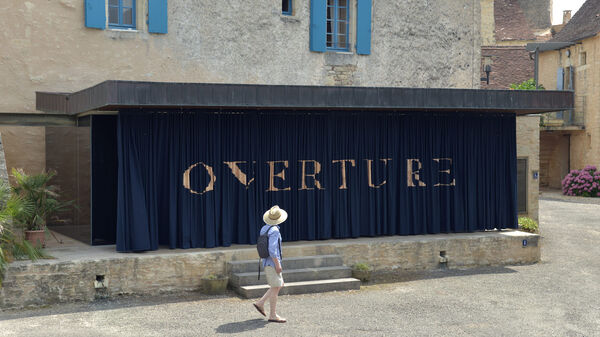 Pavillon avec vue / Overture, Julien Crépieux